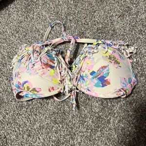 Victoria’s Secret bathing suit top